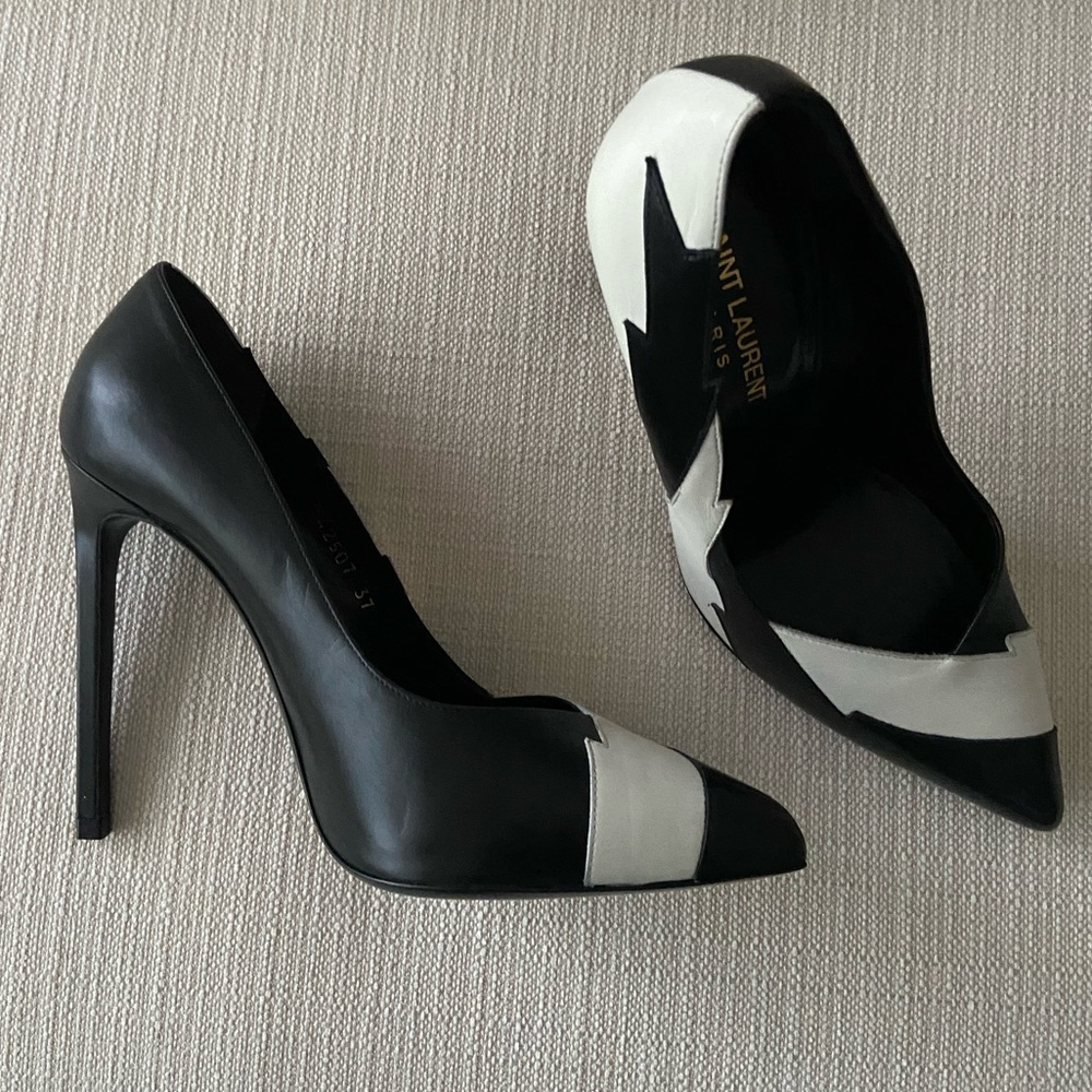 Saint Laurent Paris Pumps